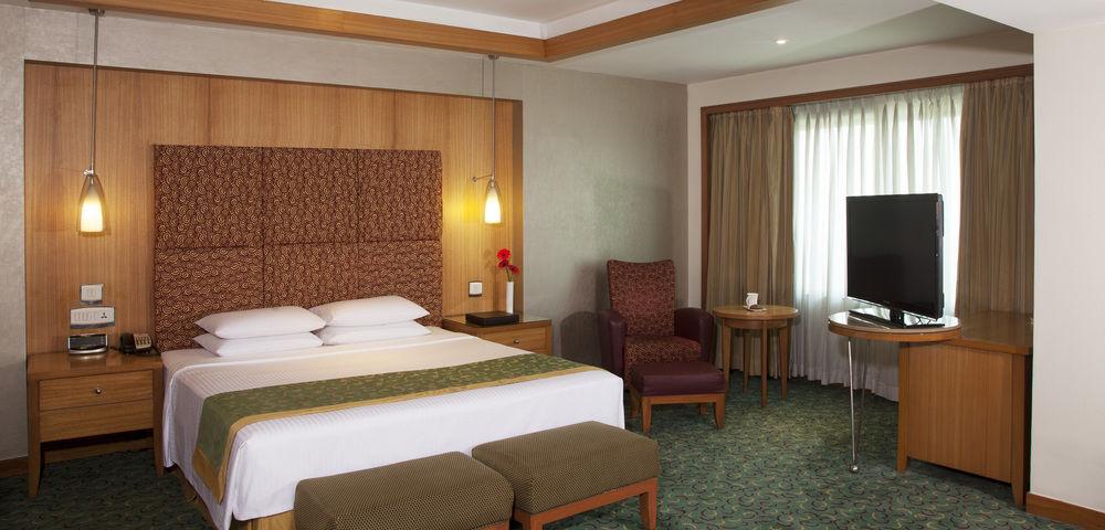 Courtyard By Marriott Chennai Ξενοδοχείο Εξωτερικό φωτογραφία