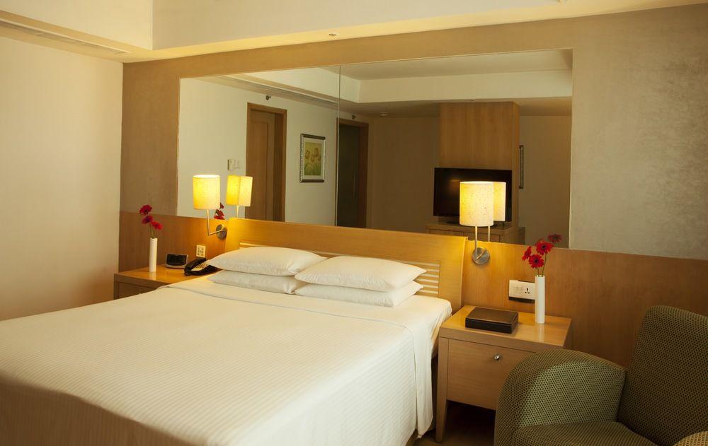 Courtyard By Marriott Chennai Ξενοδοχείο Εξωτερικό φωτογραφία