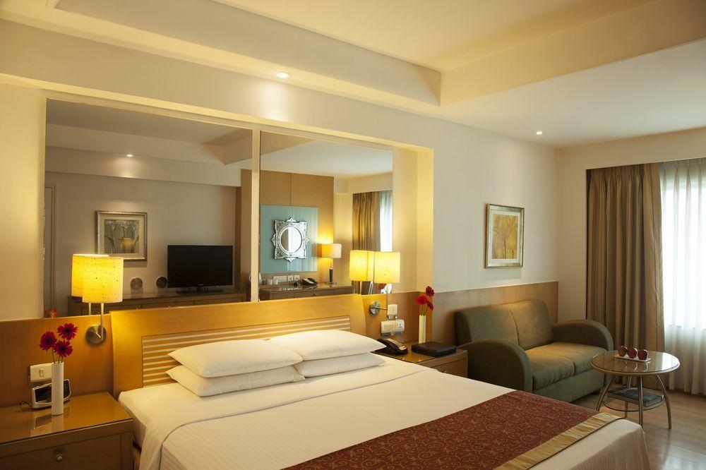 Courtyard By Marriott Chennai Ξενοδοχείο Εξωτερικό φωτογραφία