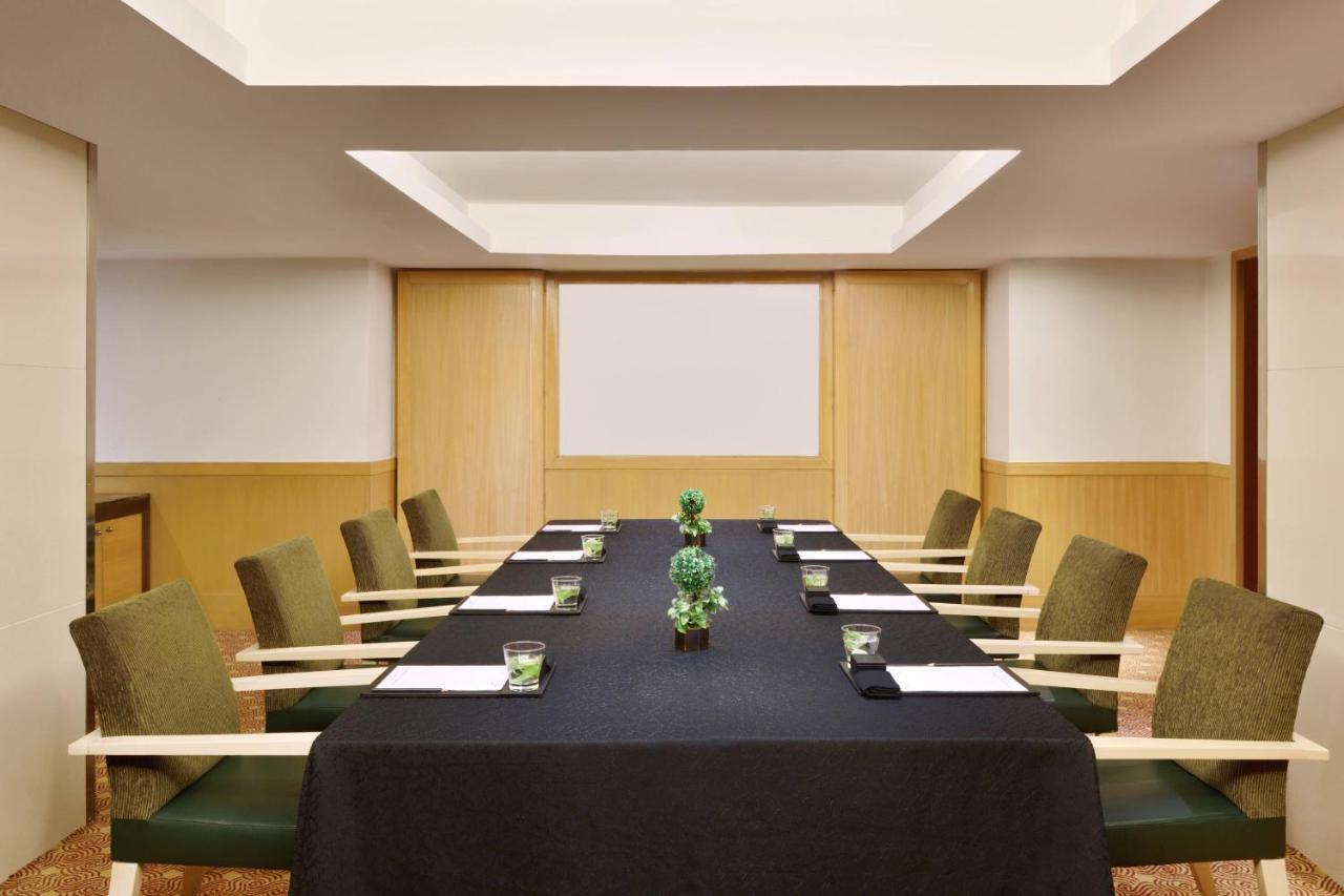 Courtyard By Marriott Chennai Ξενοδοχείο Εξωτερικό φωτογραφία