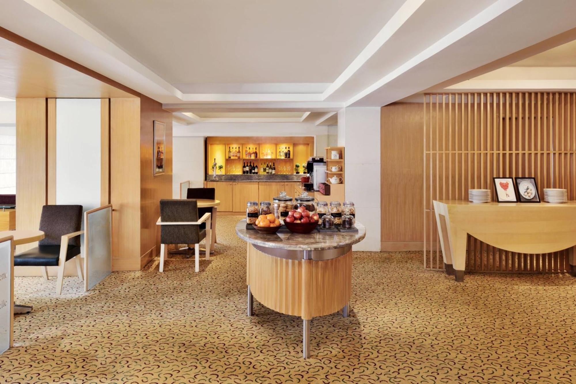 Courtyard By Marriott Chennai Ξενοδοχείο Εξωτερικό φωτογραφία