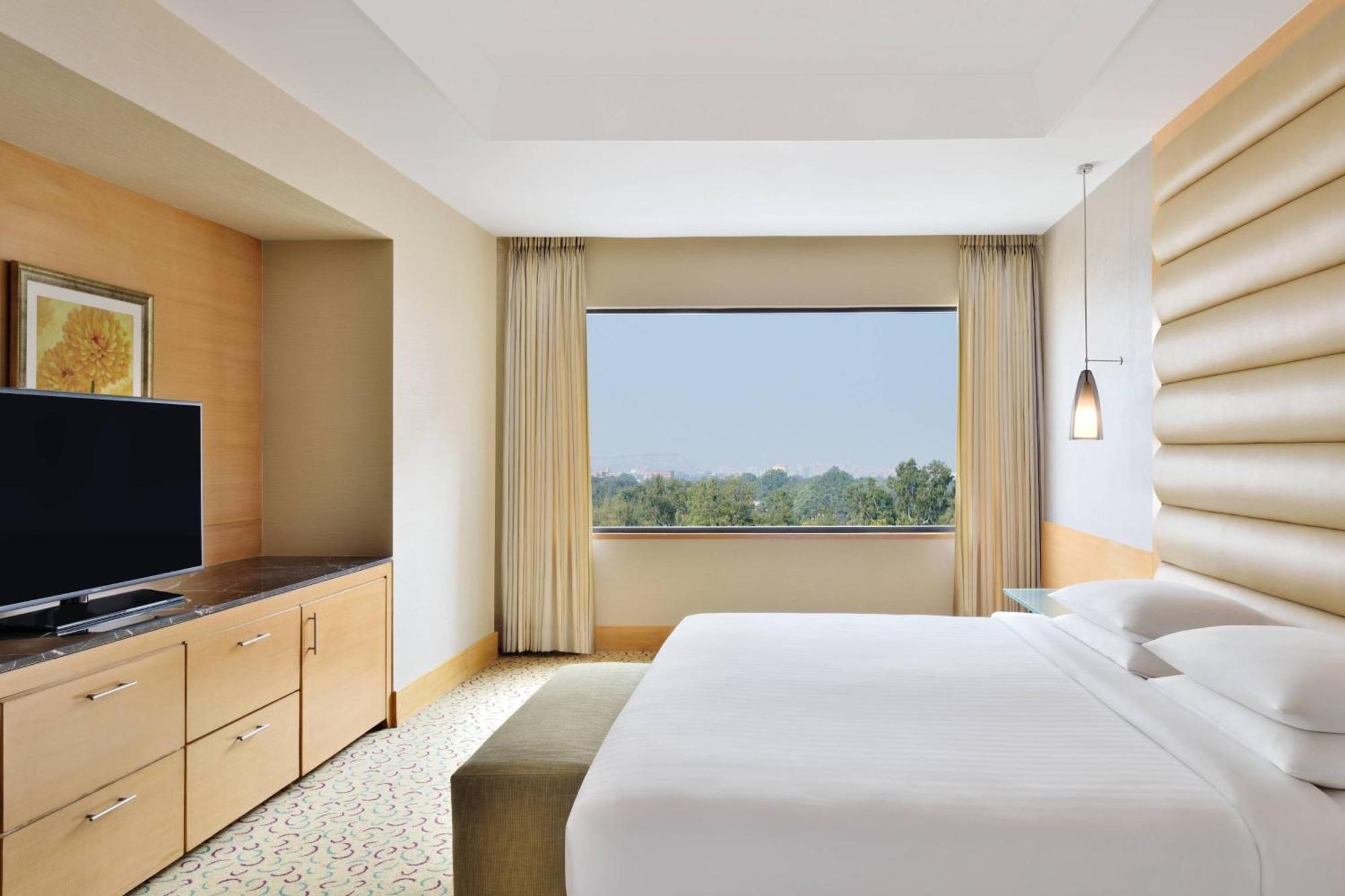 Courtyard By Marriott Chennai Ξενοδοχείο Εξωτερικό φωτογραφία