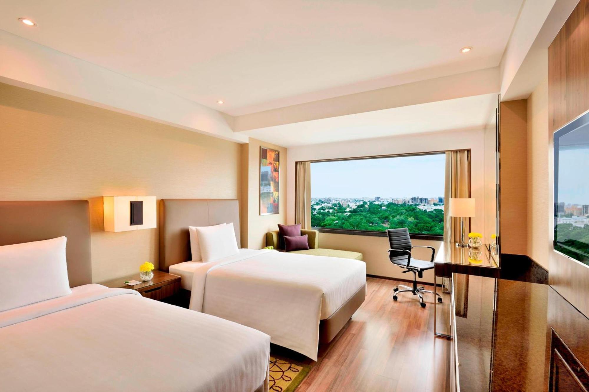 Courtyard By Marriott Chennai Ξενοδοχείο Εξωτερικό φωτογραφία
