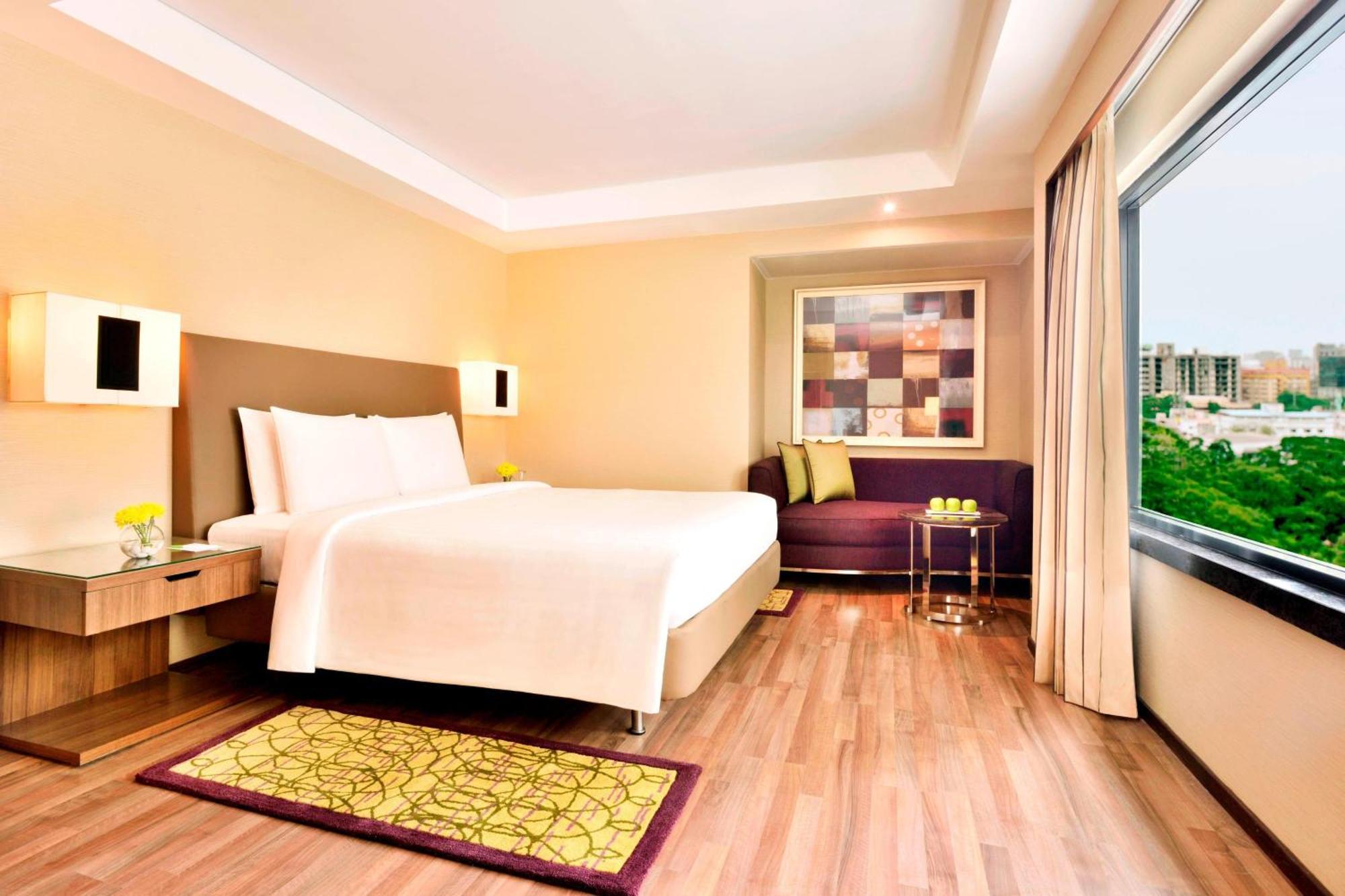 Courtyard By Marriott Chennai Ξενοδοχείο Εξωτερικό φωτογραφία