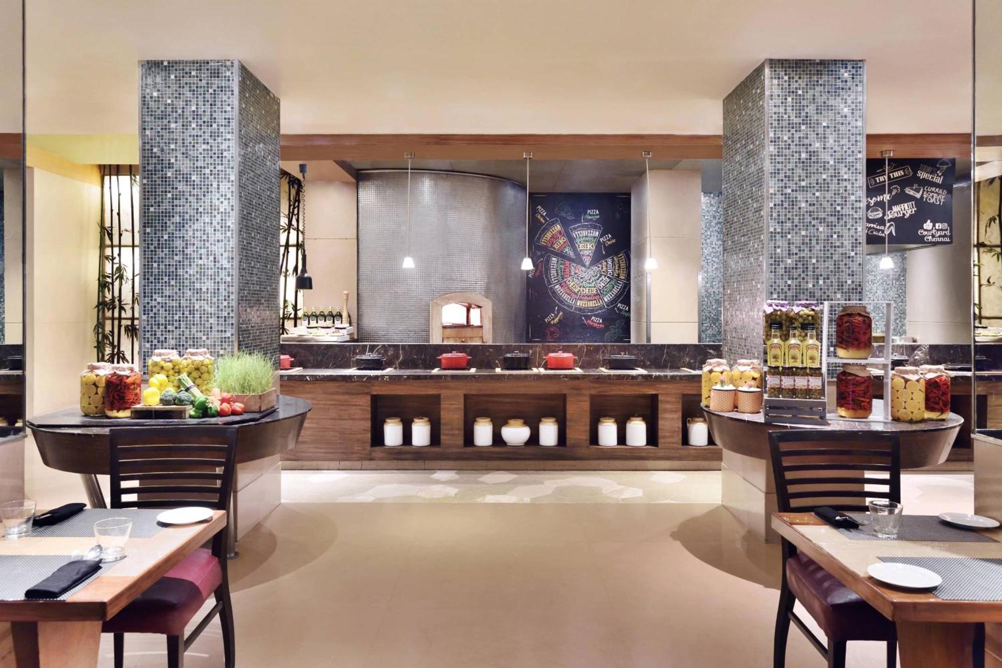 Courtyard By Marriott Chennai Ξενοδοχείο Εξωτερικό φωτογραφία