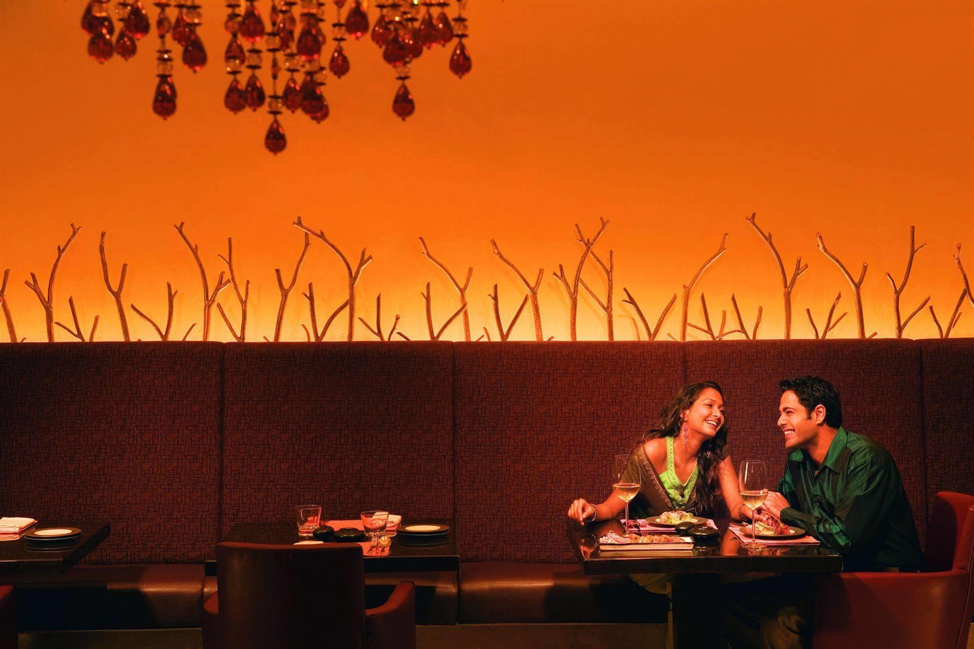 Courtyard By Marriott Chennai Ξενοδοχείο Εξωτερικό φωτογραφία