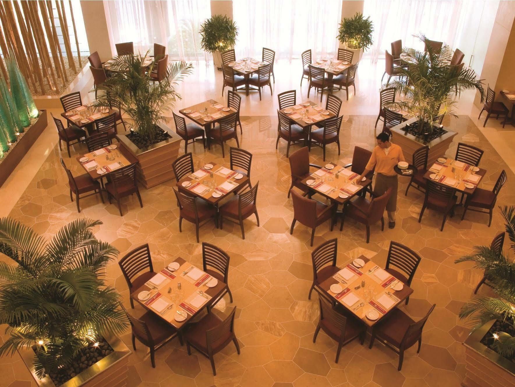 Courtyard By Marriott Chennai Ξενοδοχείο Εξωτερικό φωτογραφία